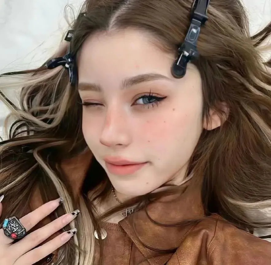 女飞人
